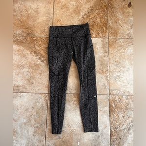 Lululemon leggings size 6